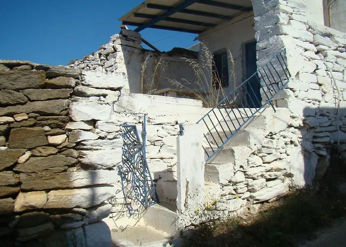 アパート Vrahos キオニア